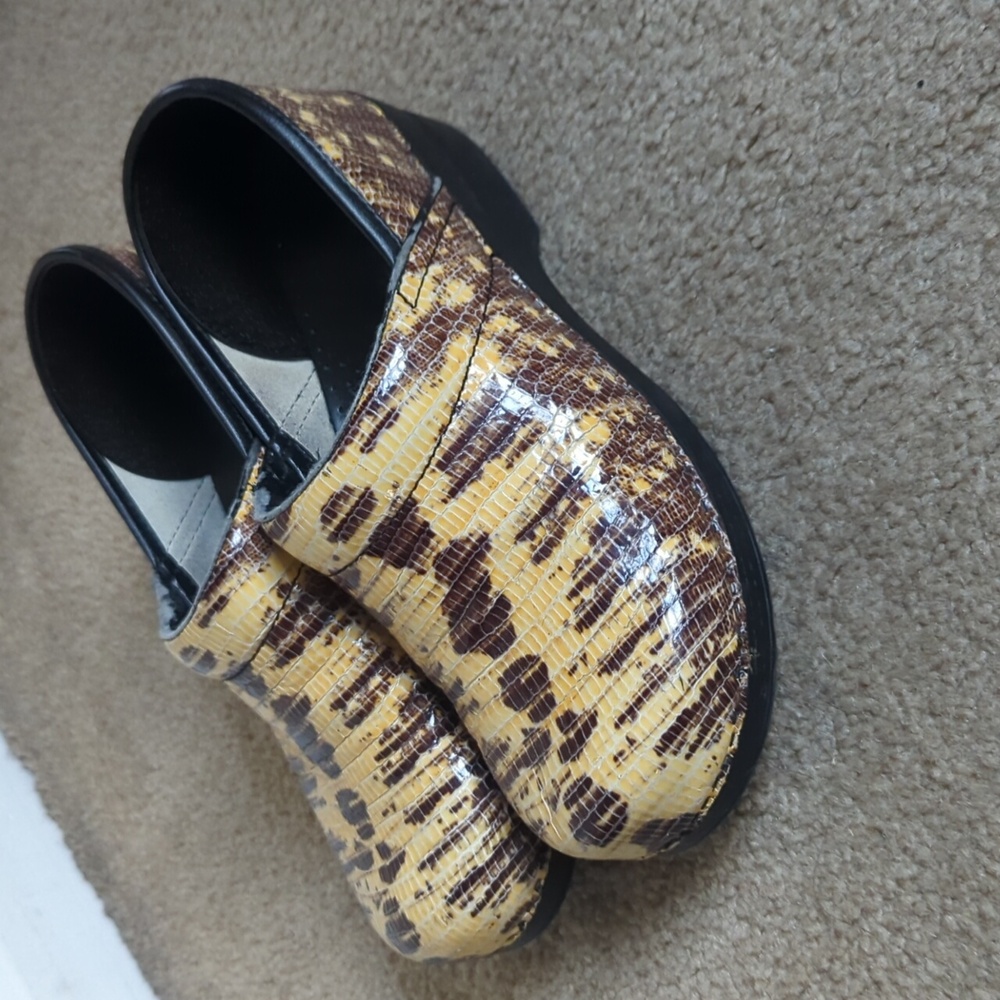 Women's snakeskin dansko